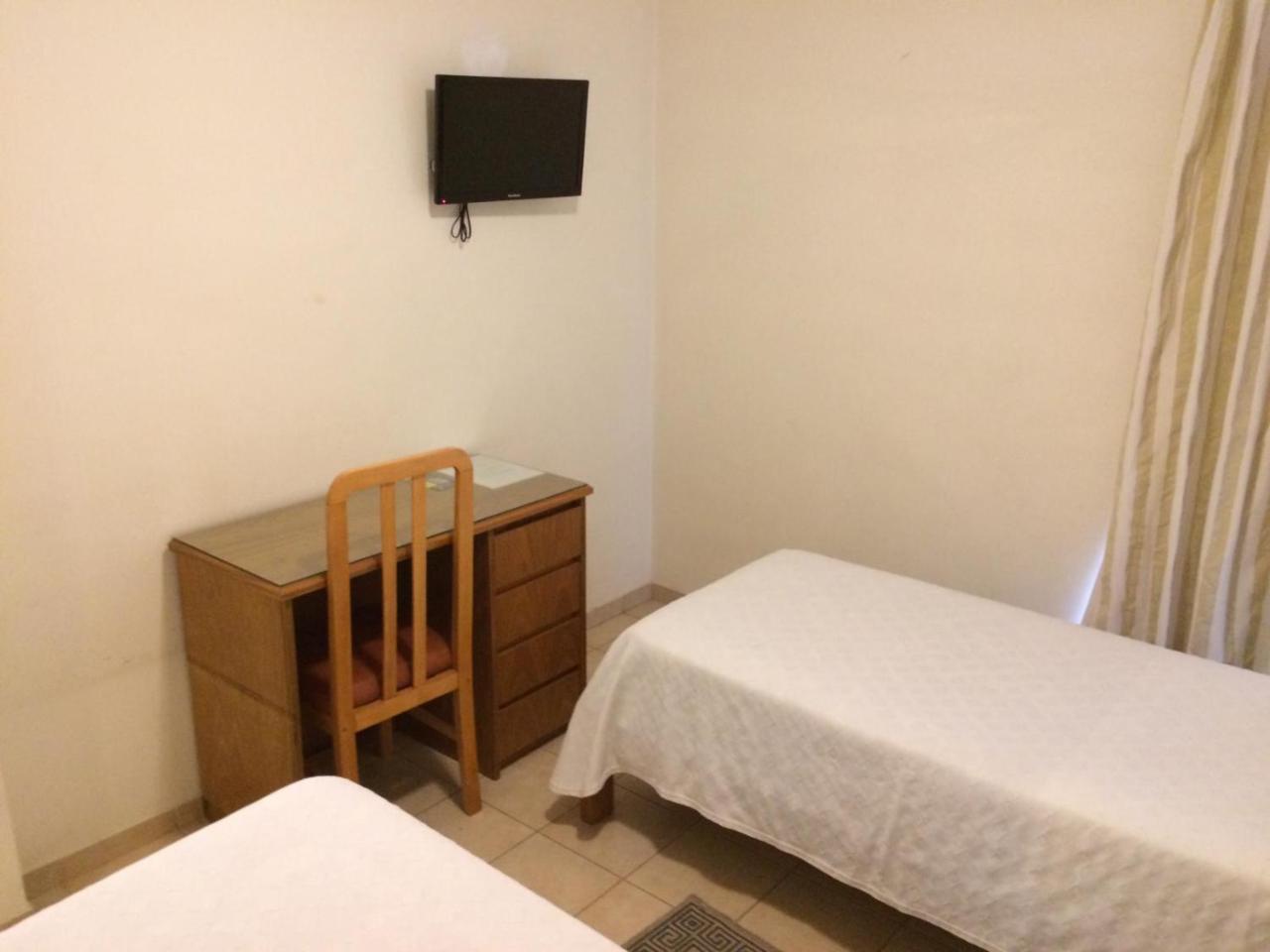 Hotel Pico General Pico Dış mekan fotoğraf