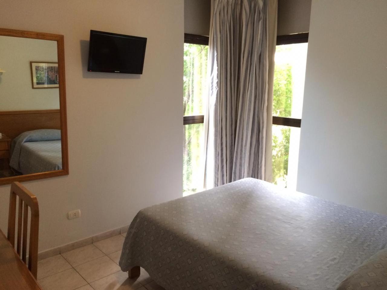 Hotel Pico General Pico Dış mekan fotoğraf