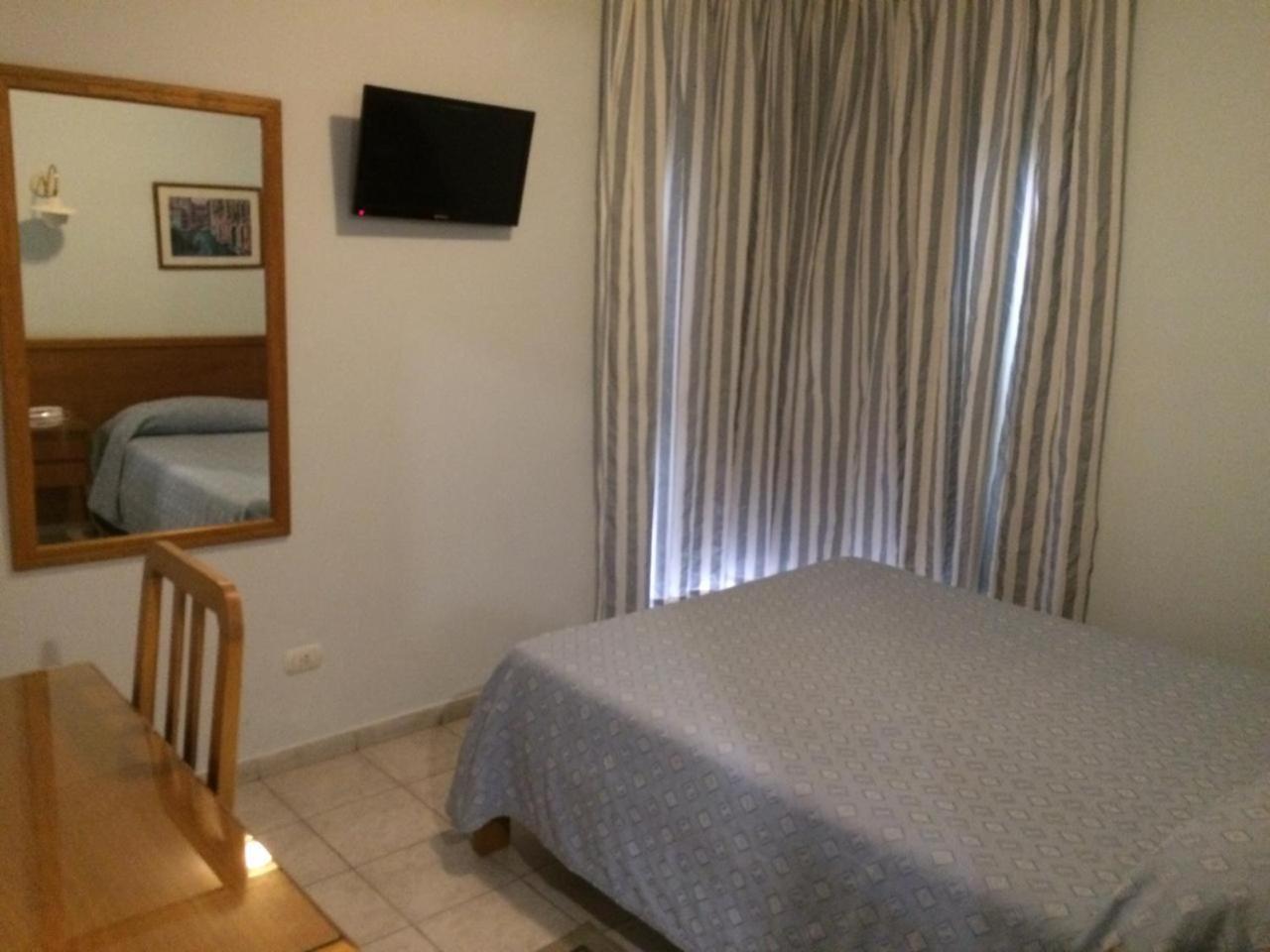 Hotel Pico General Pico Dış mekan fotoğraf