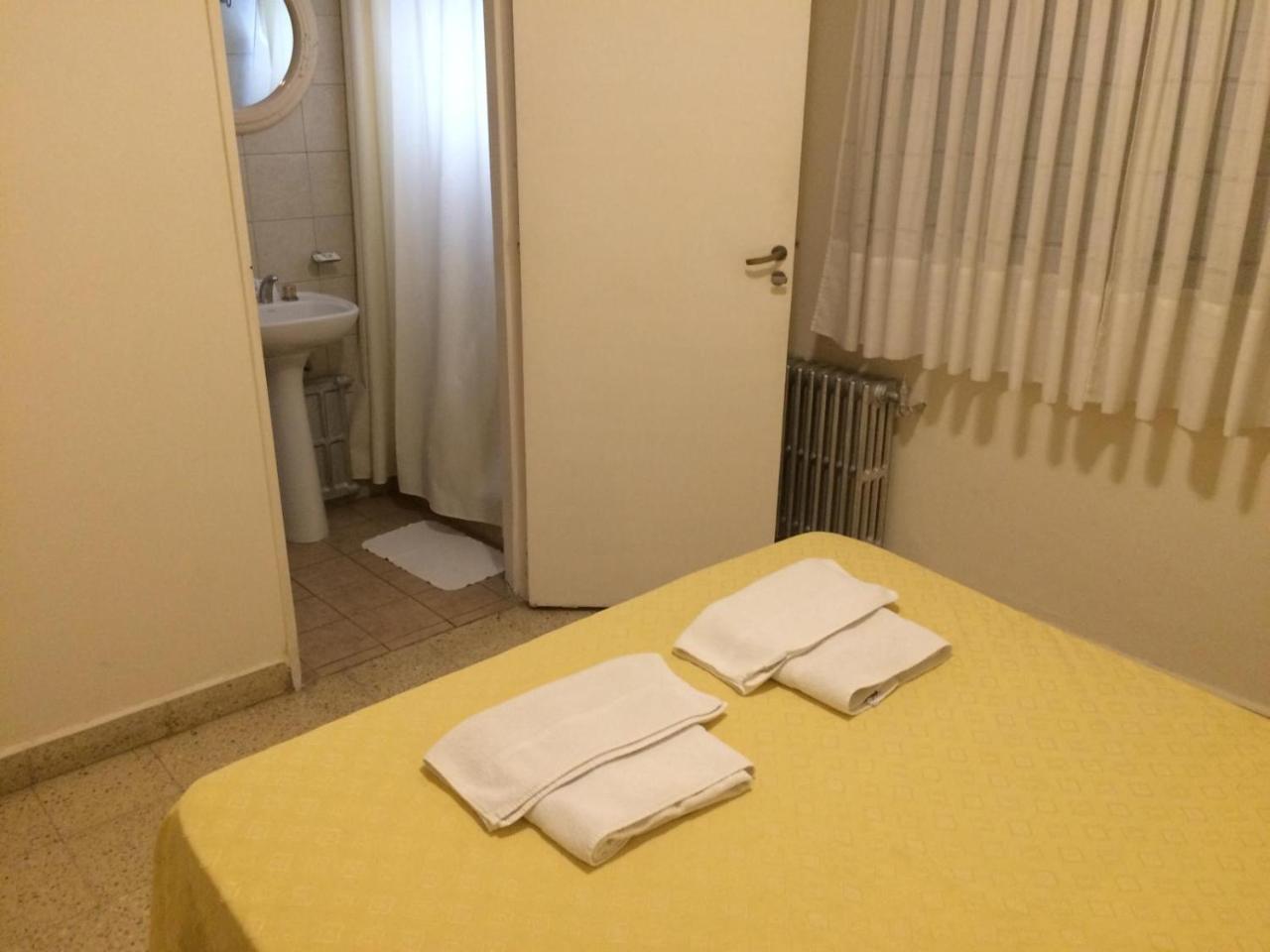 Hotel Pico General Pico Dış mekan fotoğraf
