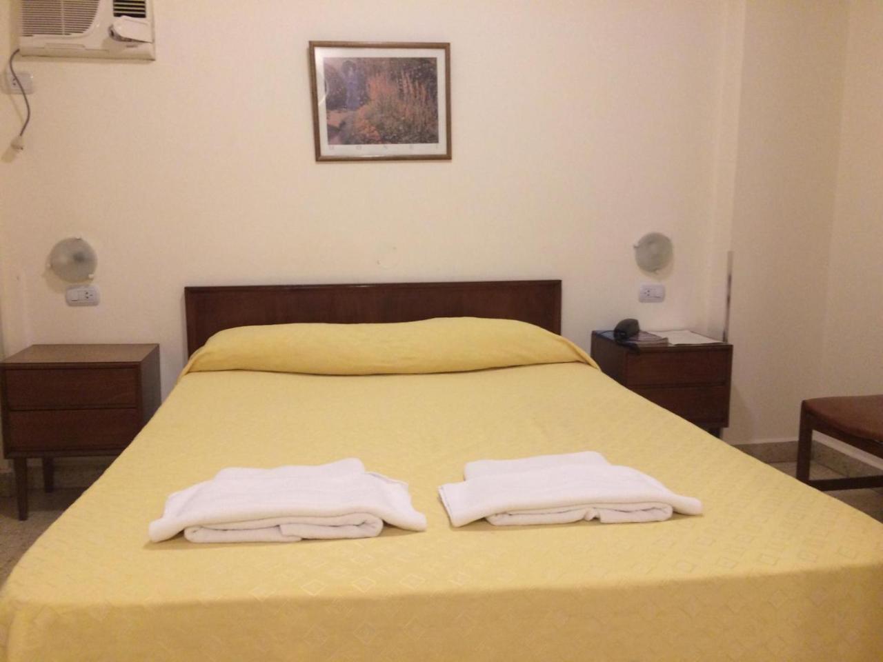 Hotel Pico General Pico Dış mekan fotoğraf