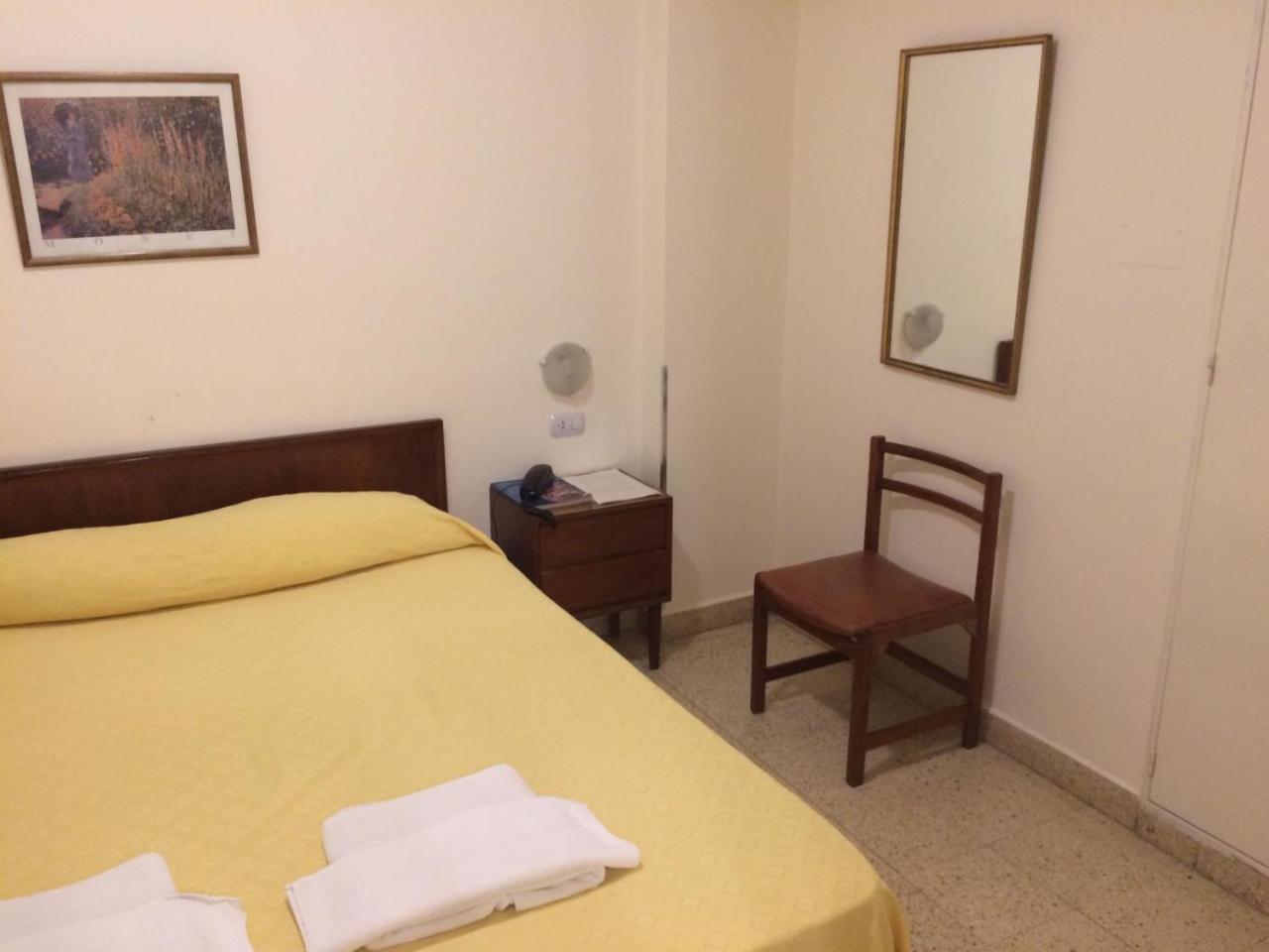 Hotel Pico General Pico Dış mekan fotoğraf
